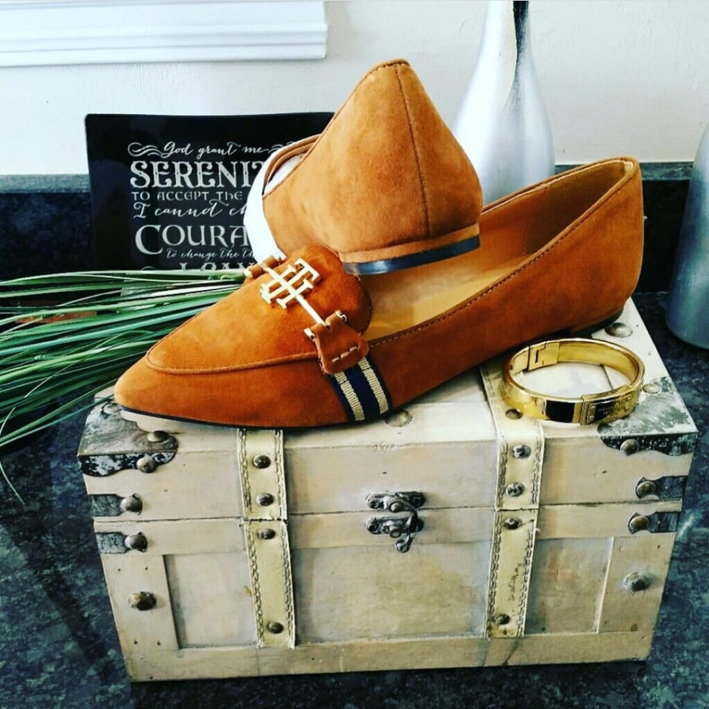 🆕Tommy Hilfiger Suede Loafers